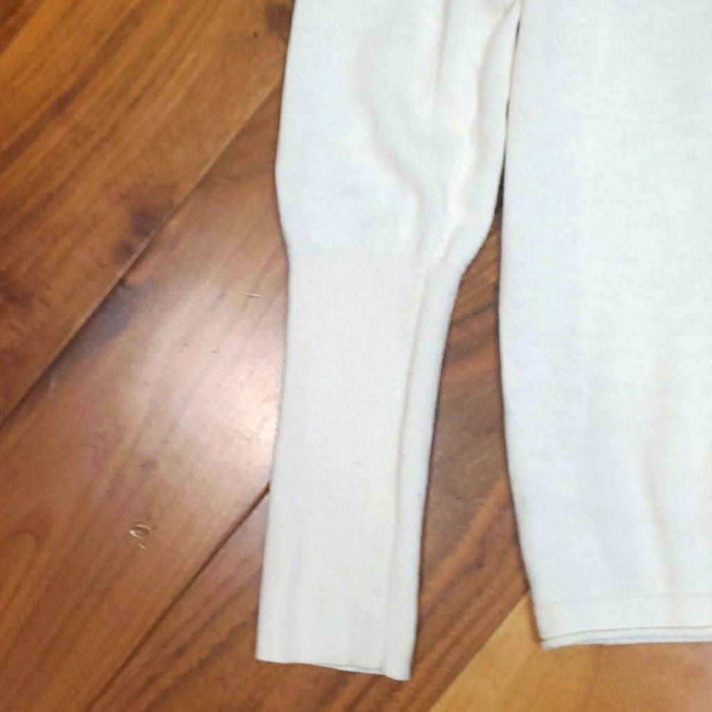 Sweater - Picture 3 of 3